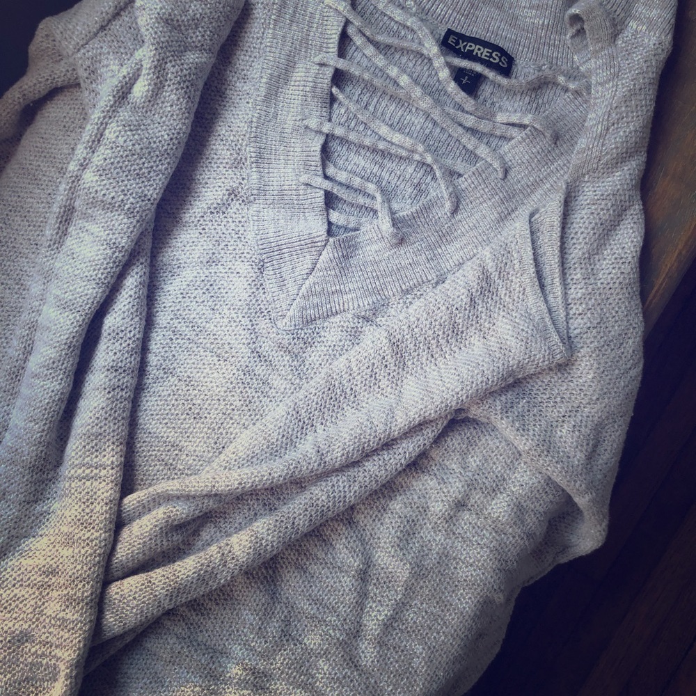 Express Small cold shoulder sweater. Natural grey